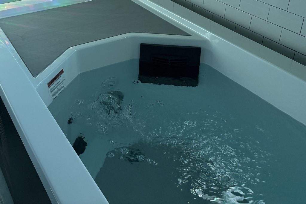 Cold plunge tub at Adoration in New Braunfels