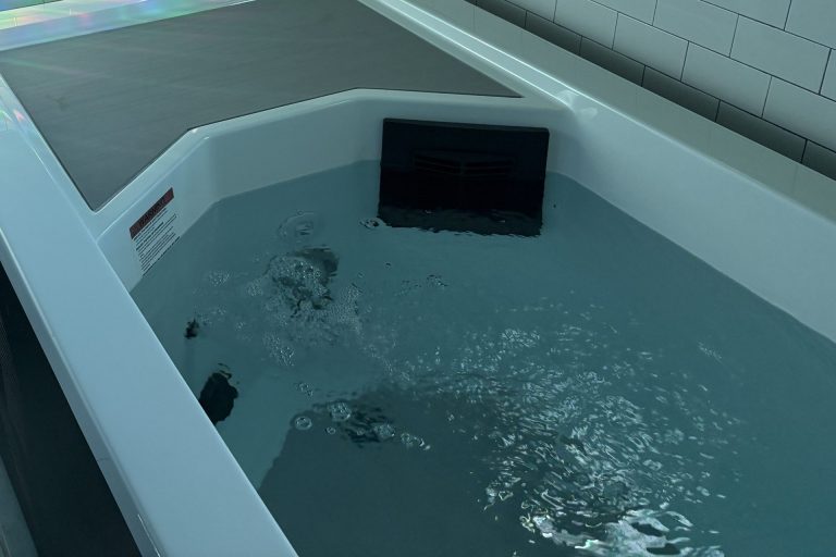 Cold plunge tub at Adoration in New Braunfels